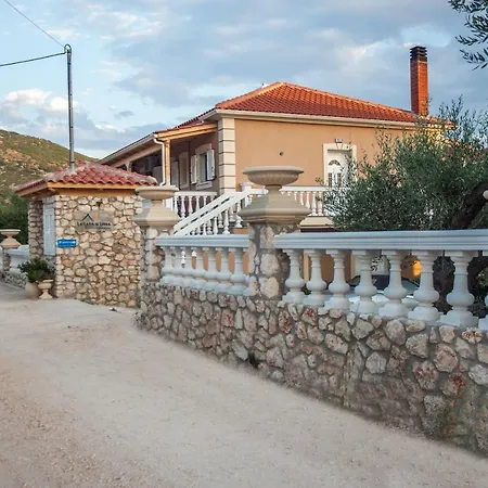 La Casa Di Linda Apartment *
