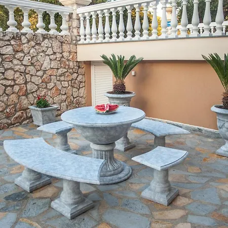 La Casa Di Linda Apartment *