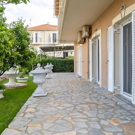La Casa Di Linda Apartment *