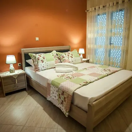 La Casa Di Linda Apartment *