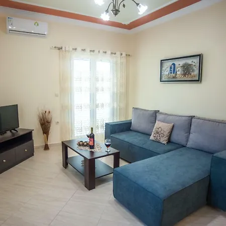 公寓 La Casa Di Linda 阿尔戈斯托利翁